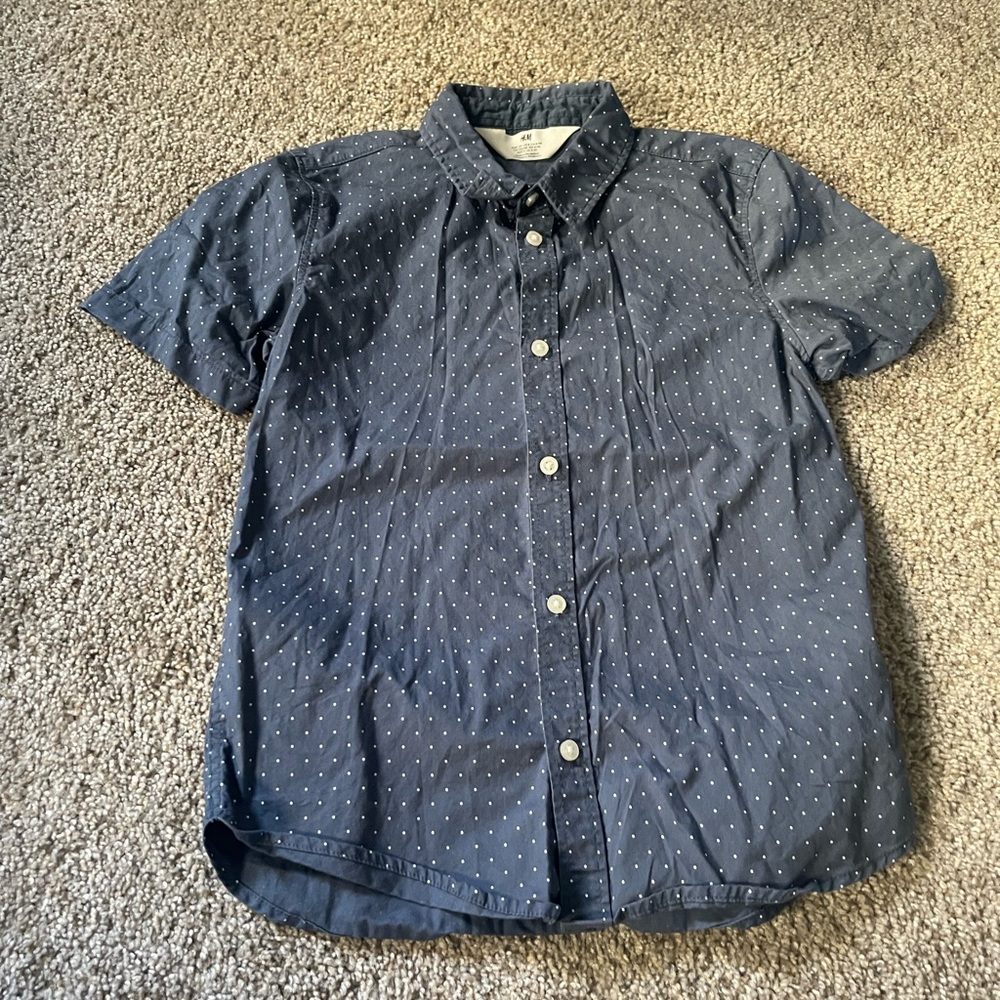 H&M 8-9 button down shirt.